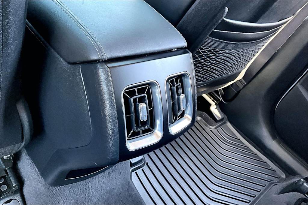 Thumbnail: 2025 Kia Sorento - 25