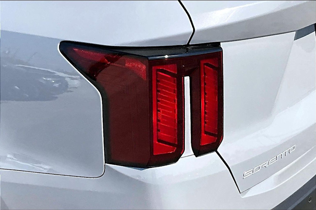 Thumbnail: 2025 Kia Sorento - 28