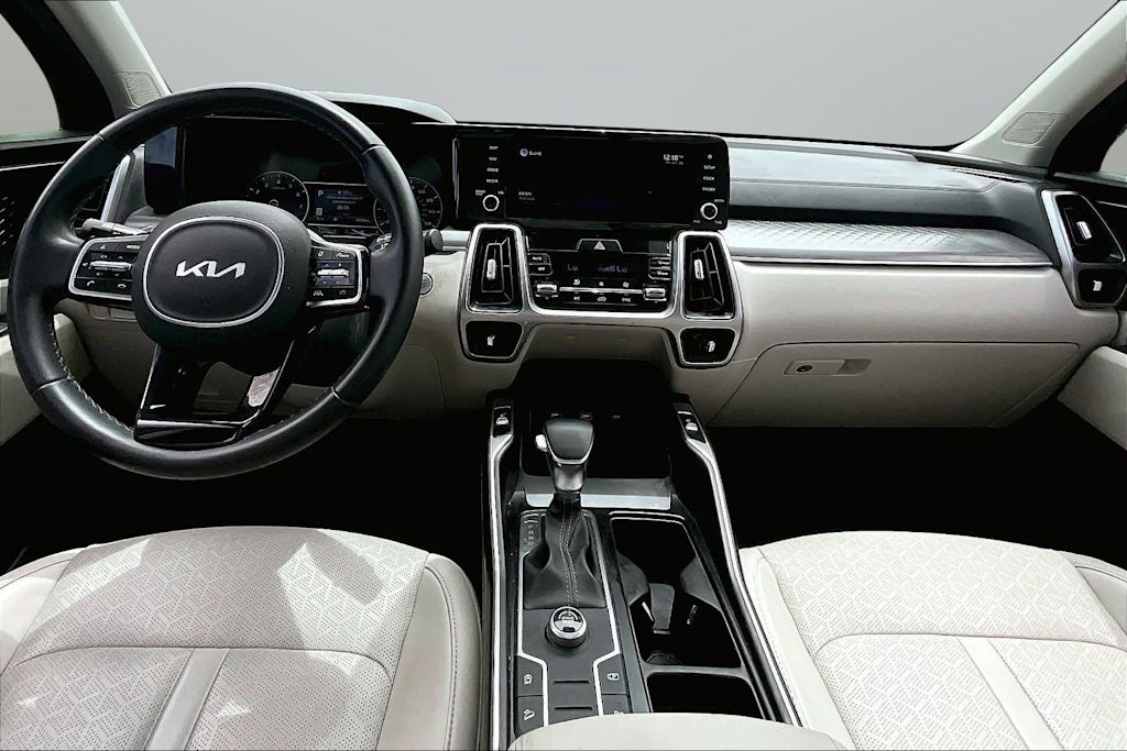 Thumbnail: 2022 Kia Sorento - 11