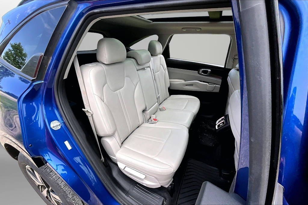Thumbnail: 2022 Kia Sorento - 27