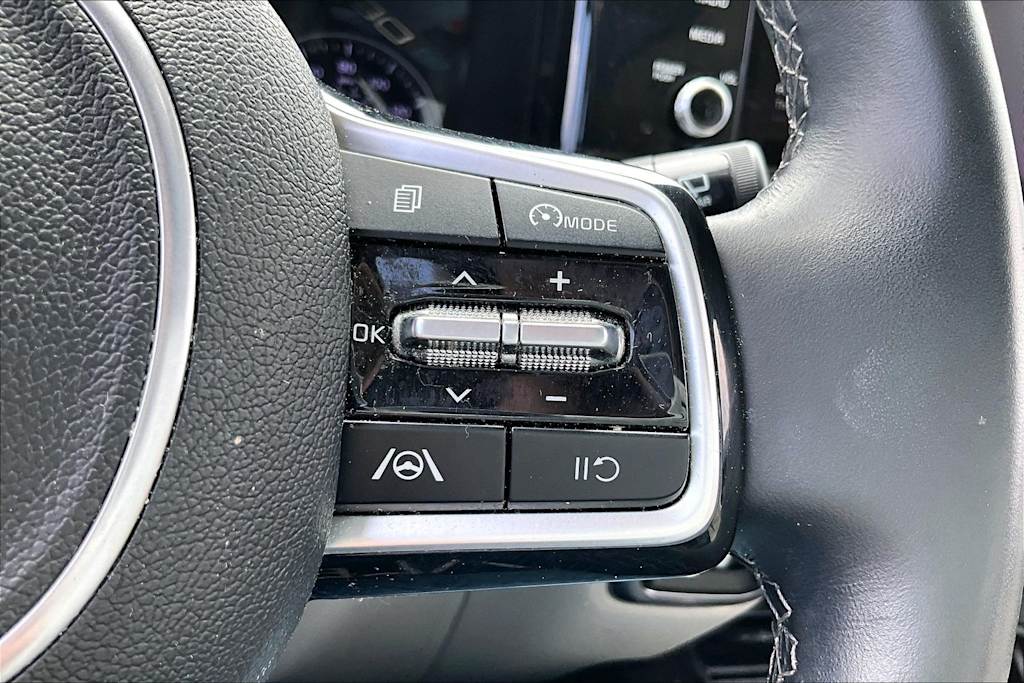 Thumbnail: 2022 Kia Sorento - 22
