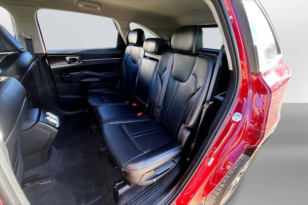 Thumbnail: 2022 Kia Sorento - 10