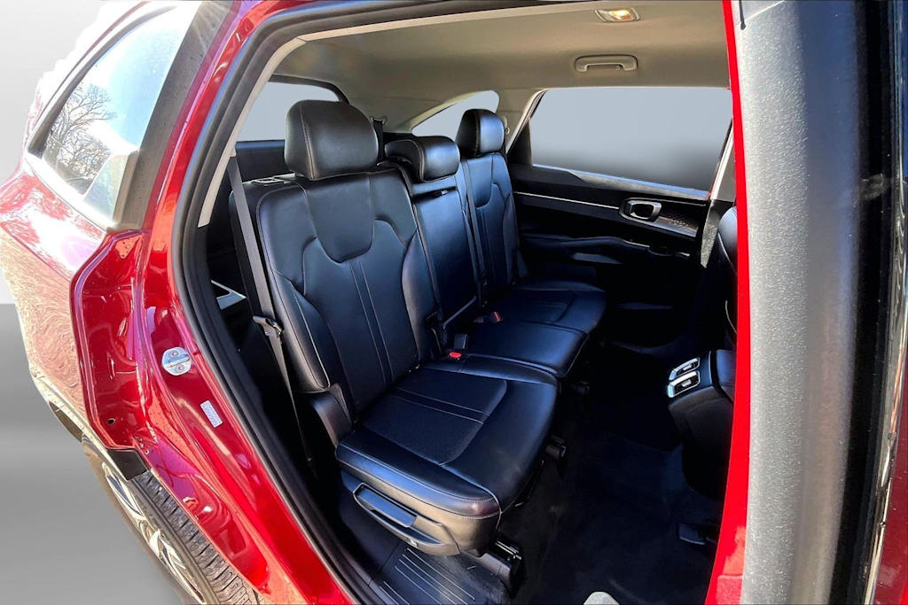 Thumbnail: 2022 Kia Sorento - 29