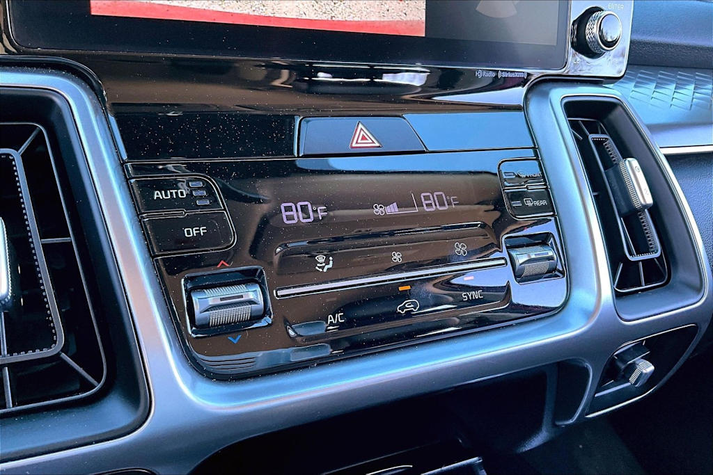 Thumbnail: 2022 Kia Sorento - 28