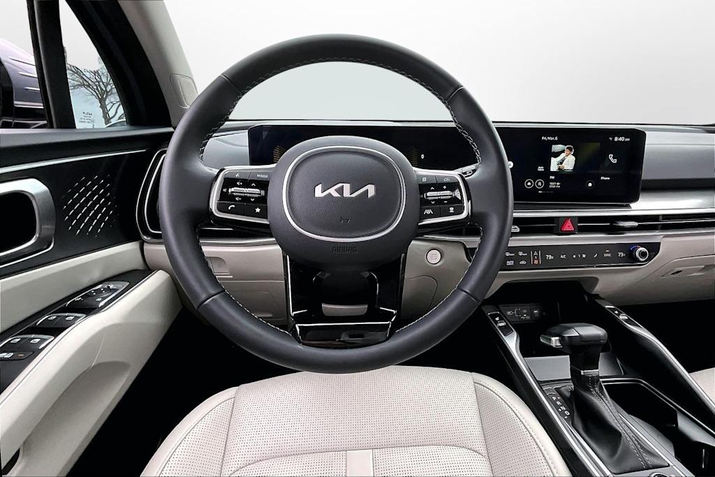 Thumbnail: 2025 Kia Sorento - 2