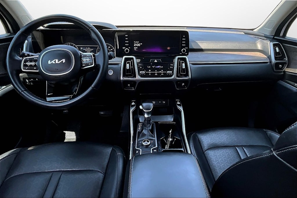 Thumbnail: 2023 Kia Sorento - 12