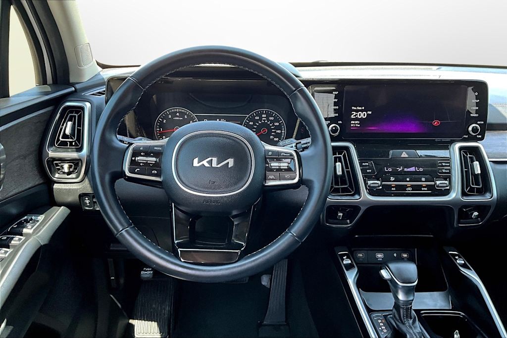 Thumbnail: 2023 Kia Sorento - 2