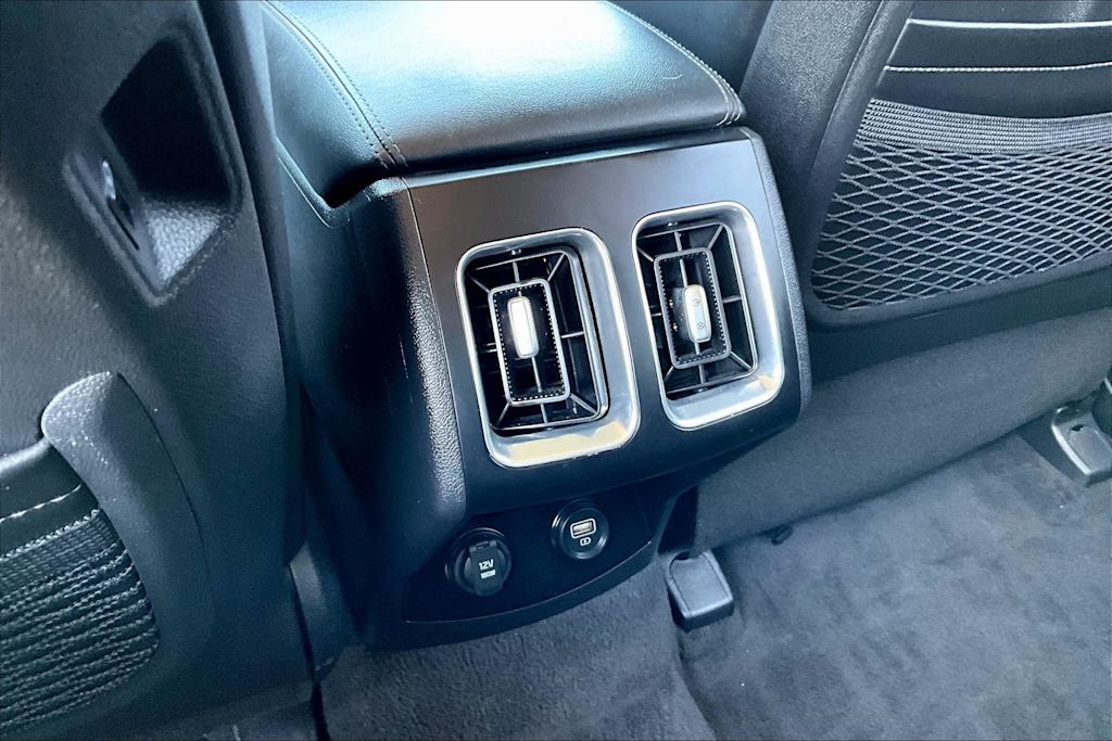 Thumbnail: 2023 Kia Sorento - 27