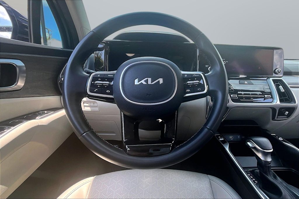 Thumbnail: 2023 Kia Sorento - 2