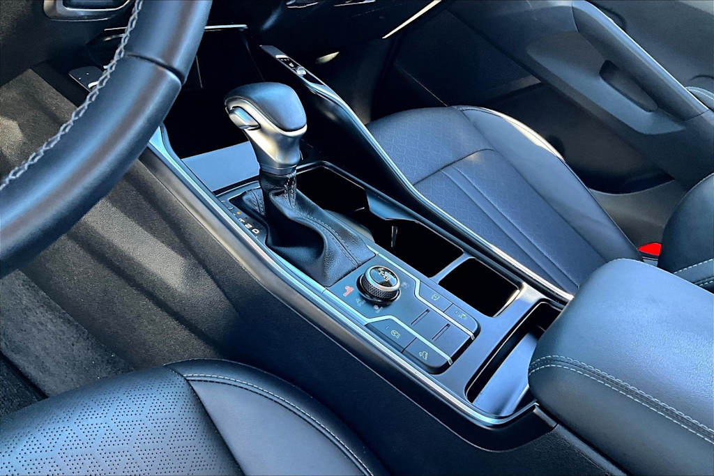 Thumbnail: 2023 Kia Sorento - 14