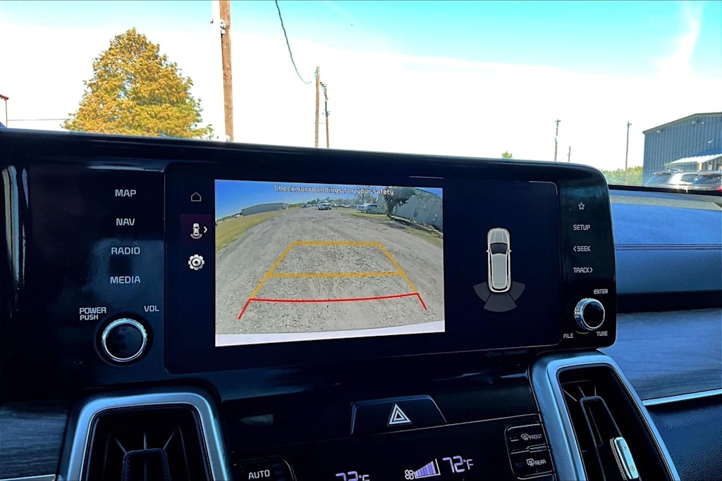 Thumbnail: 2023 Kia Sorento - 13