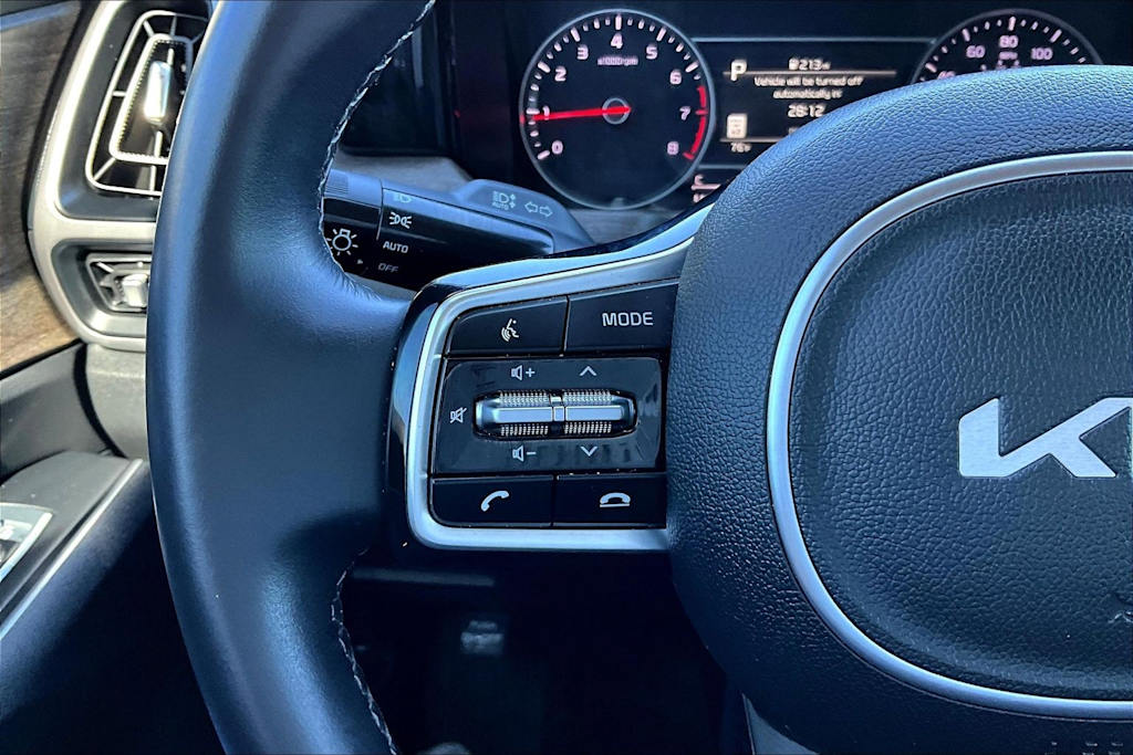 Thumbnail: 2023 Kia Sorento - 24