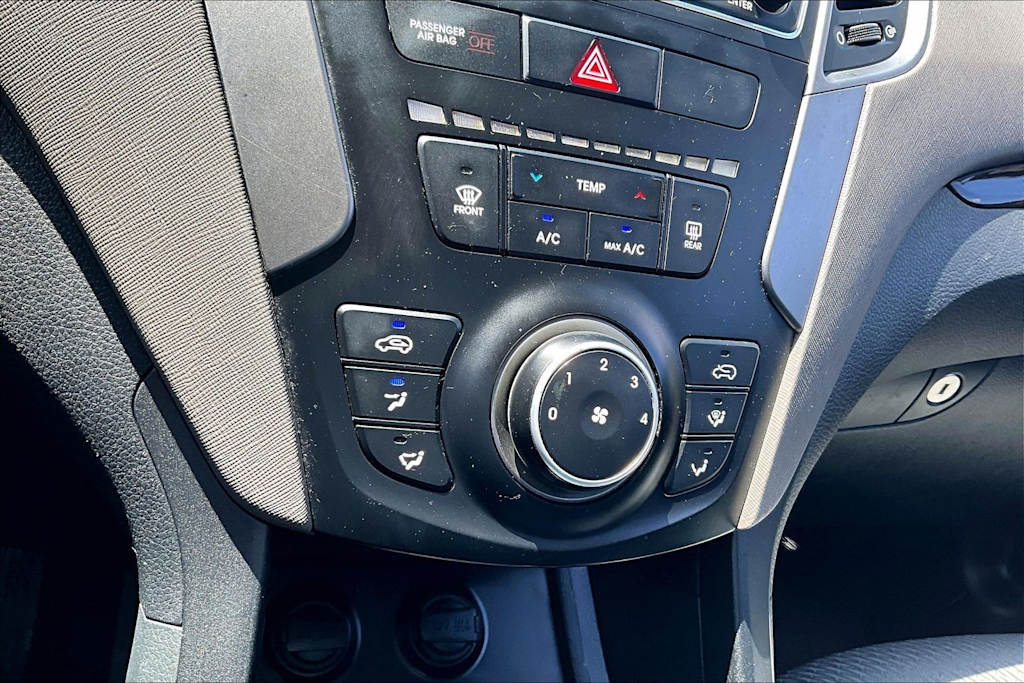 Thumbnail: 2018 Hyundai Santa Fe - 25
