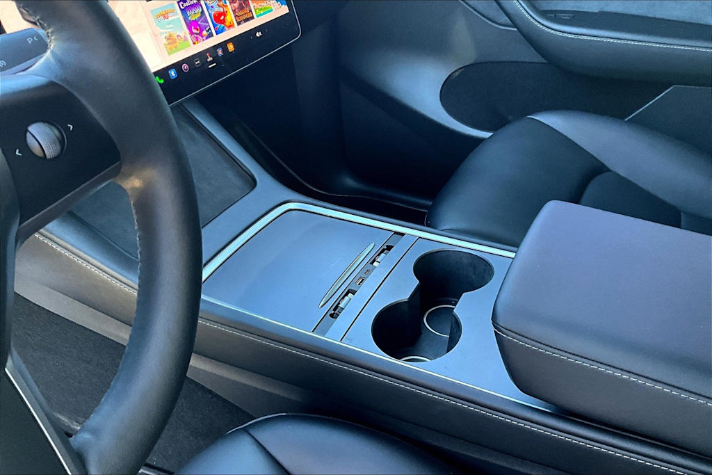 Thumbnail: 2023 Tesla Model Y - 12