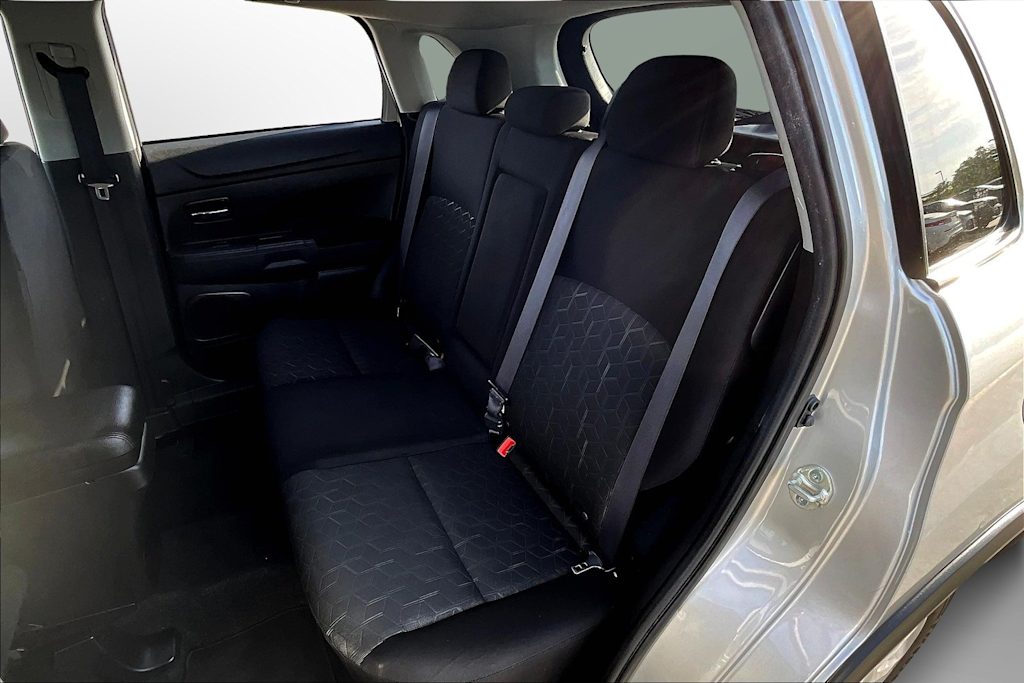2021 Mitsubishi Outlander Sport S 11