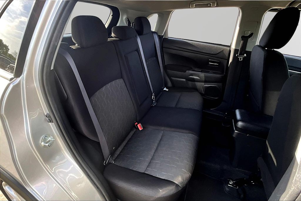 2021 Mitsubishi Outlander Sport S 29
