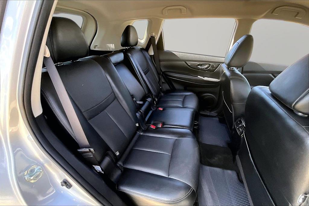 Thumbnail: 2018 Nissan Rogue - 27