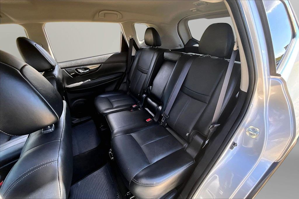 Thumbnail: 2018 Nissan Rogue - 10