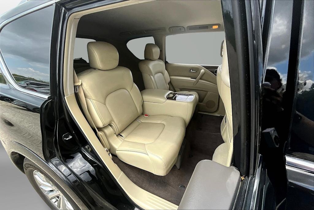 Thumbnail: 2017 INFINITI QX80 - 30