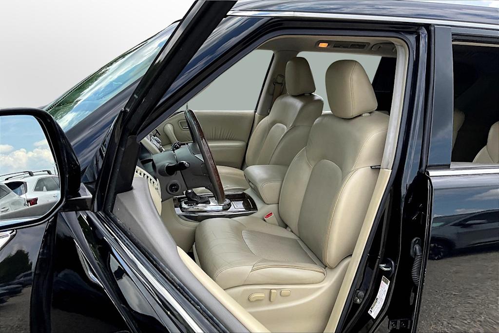 Thumbnail: 2017 INFINITI QX80 - 8