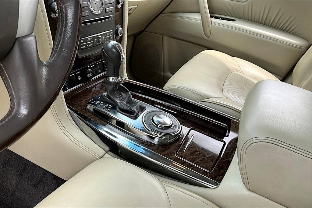 Thumbnail: 2017 INFINITI QX80 - 16