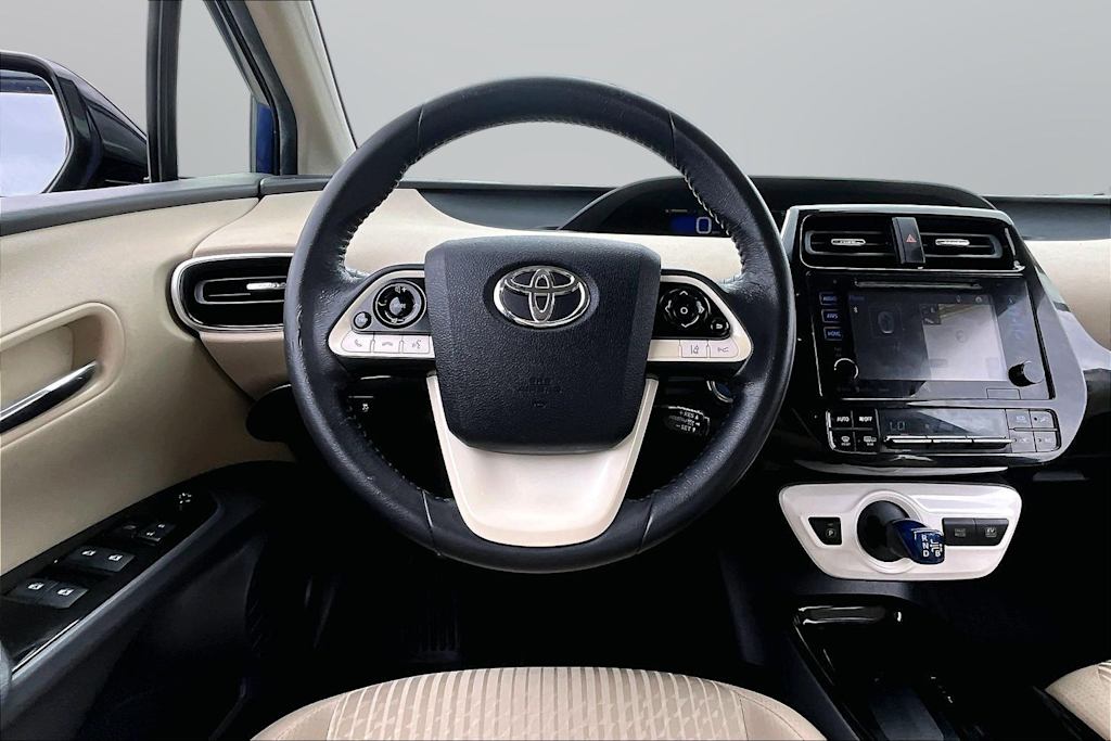 Thumbnail: 2017 Toyota Prius - 2