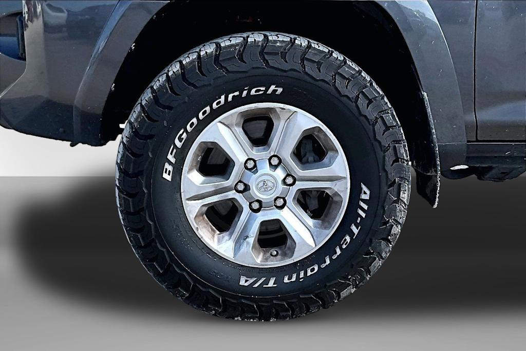 Thumbnail: 2021 Toyota 4Runner - 6