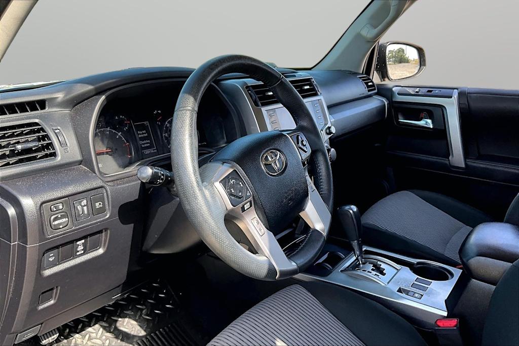 Thumbnail: 2021 Toyota 4Runner - 7