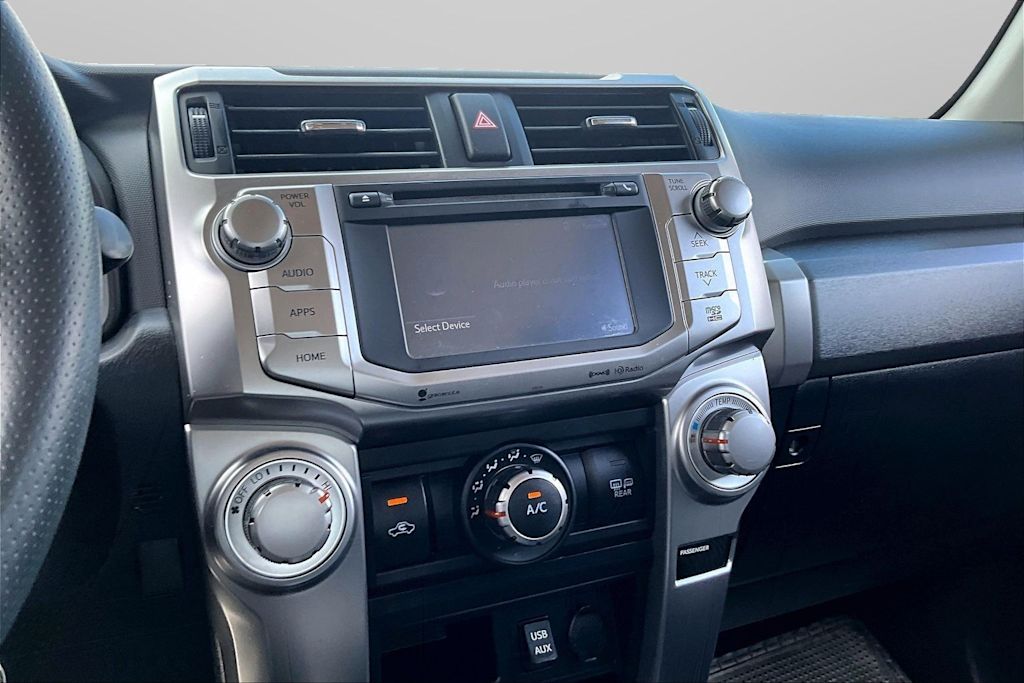 Thumbnail: 2016 Toyota 4Runner - 13