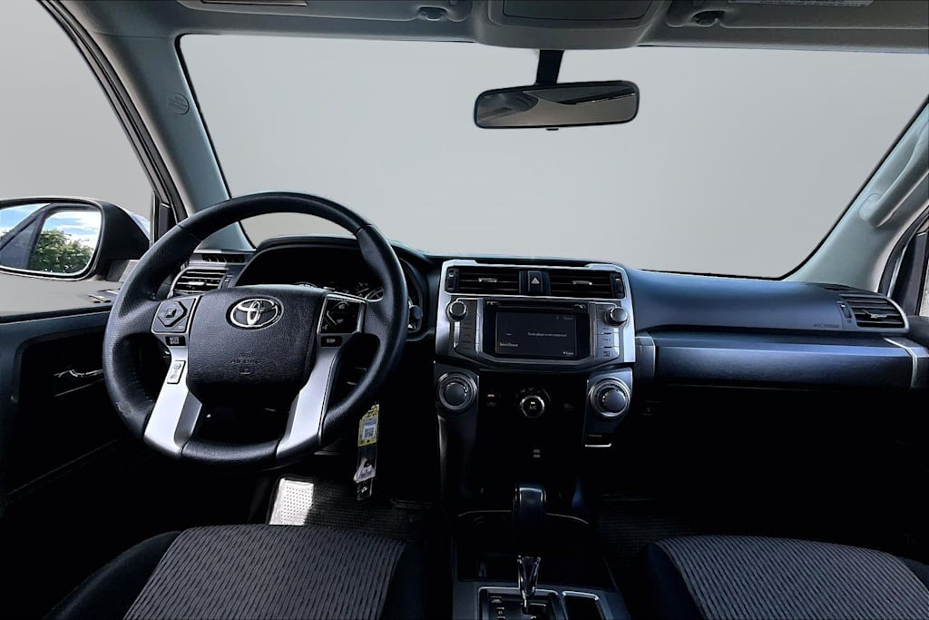 Thumbnail: 2016 Toyota 4Runner - 11
