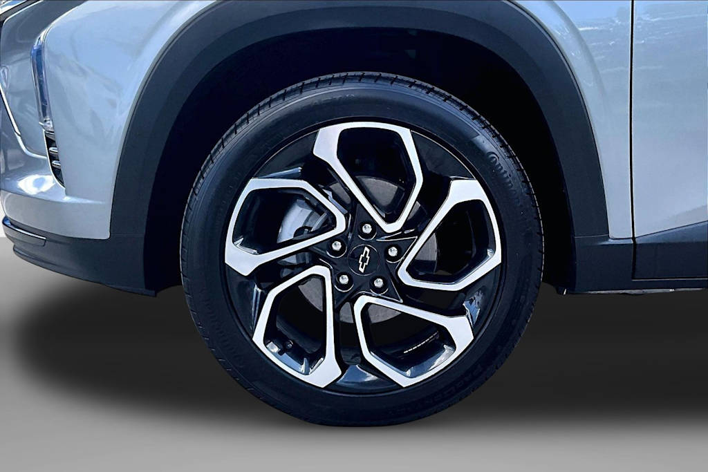 Thumbnail: 2025 Chevrolet Trax - 7