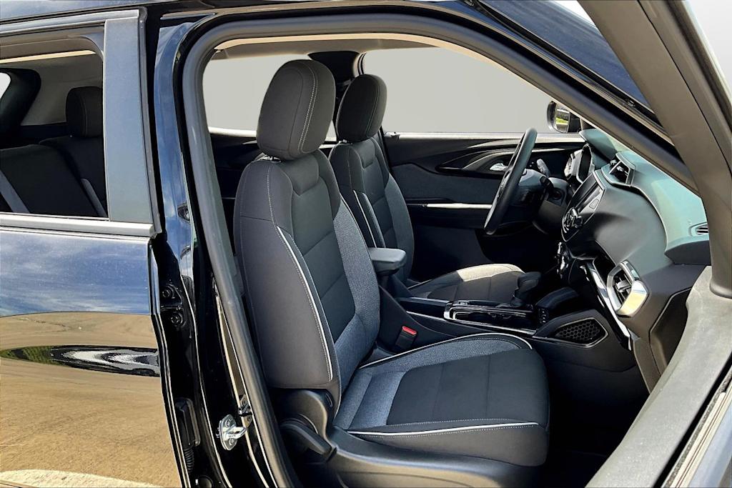 Thumbnail: 2022 Chevrolet TrailBlazer - 9