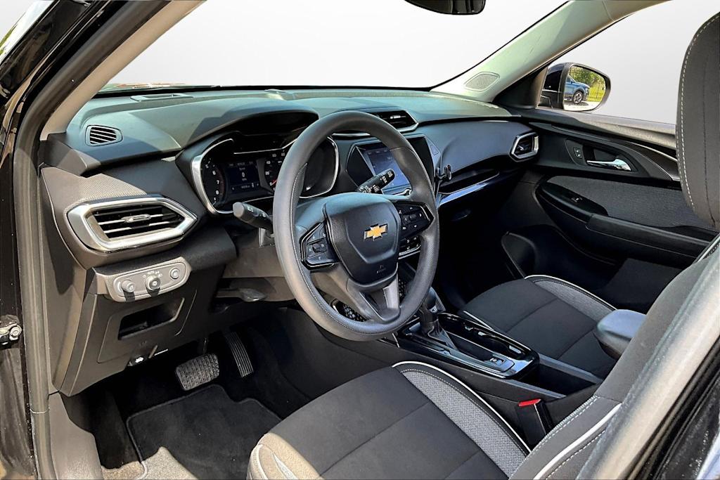 Thumbnail: 2022 Chevrolet TrailBlazer - 8