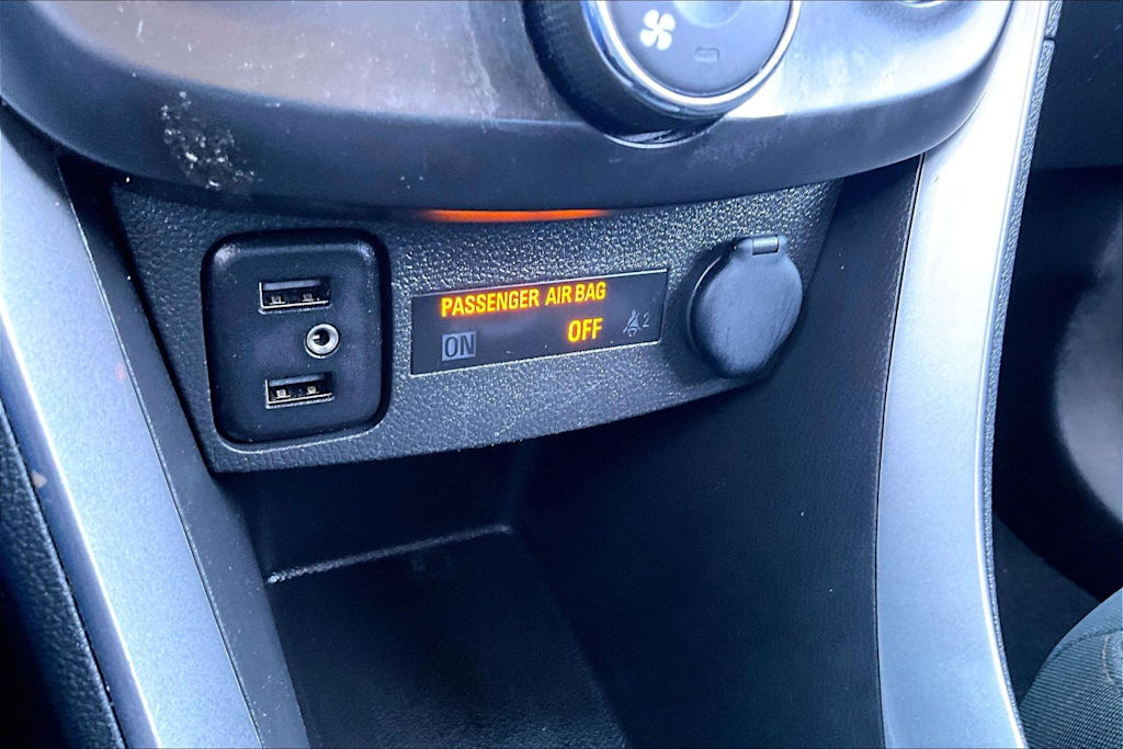 Thumbnail: 2020 Chevrolet Trax - 23