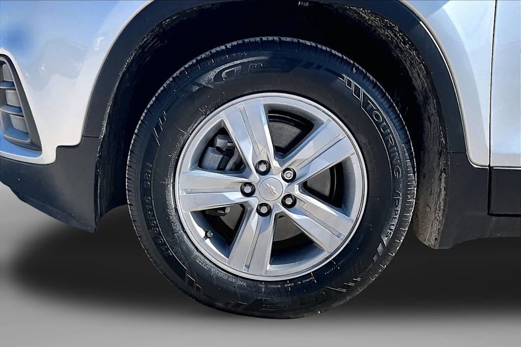 Thumbnail: 2020 Chevrolet Trax - 6