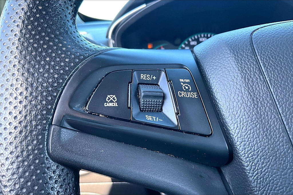Thumbnail: 2020 Chevrolet Trax - 20