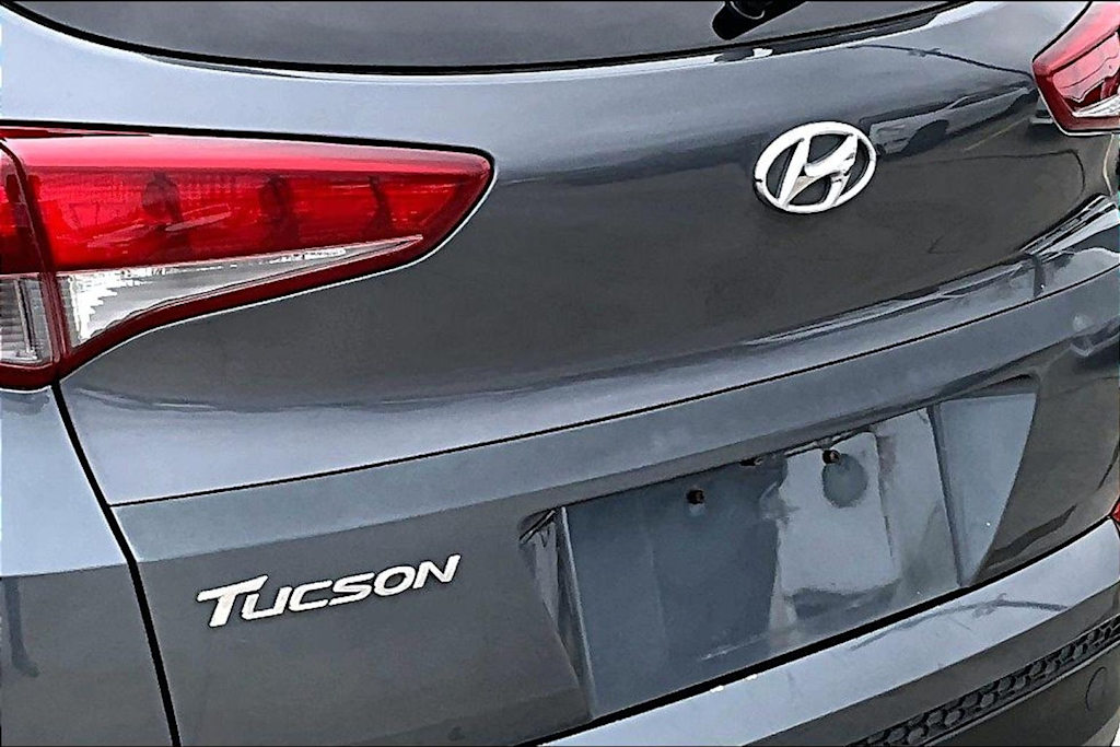 Thumbnail: 2016 Hyundai Tucson - 28