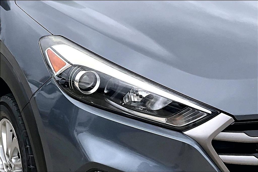 Thumbnail: 2016 Hyundai Tucson - 26