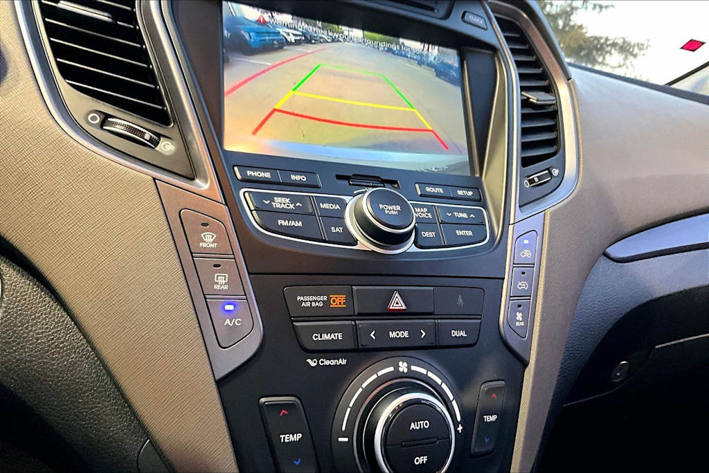 Thumbnail: 2016 Hyundai Santa Fe - 23