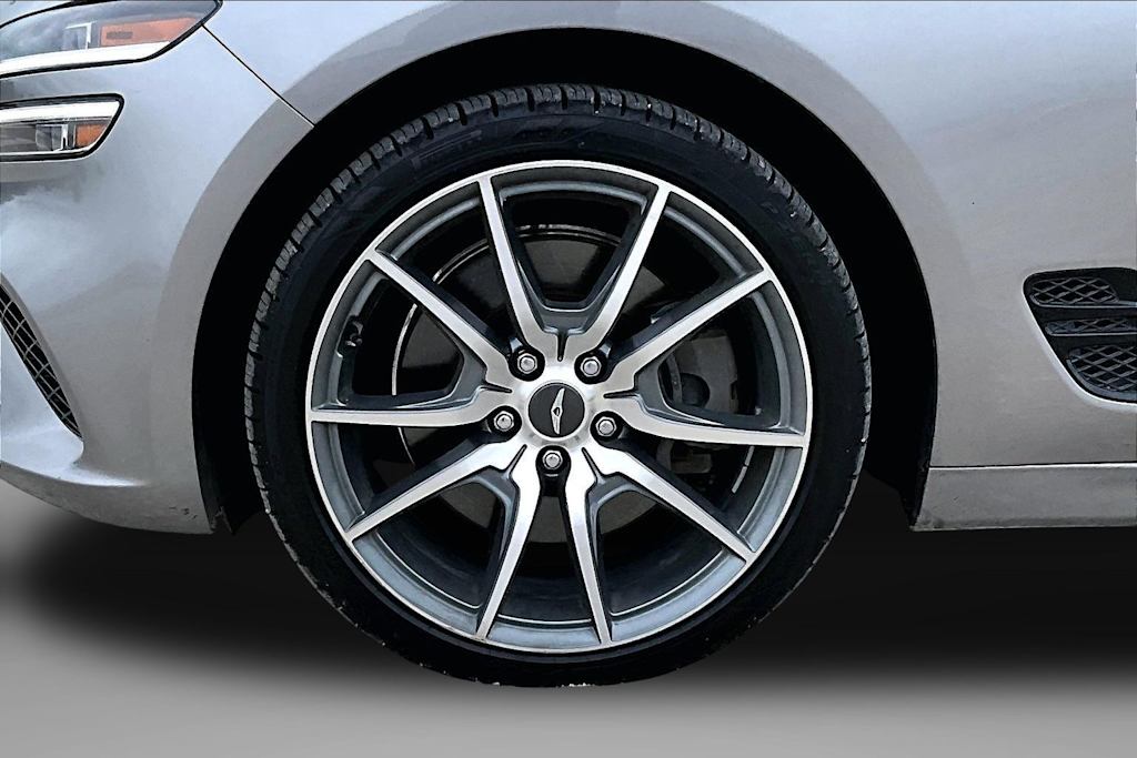 Thumbnail: 2022 Genesis G70 - 5