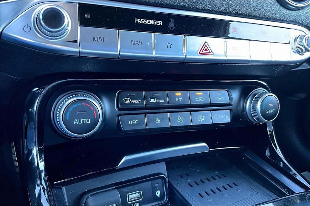 Thumbnail: 2022 Kia Stinger - 25