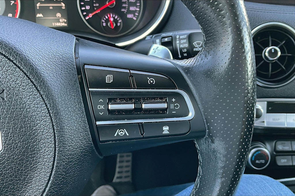 Thumbnail: 2022 Kia Stinger - 24