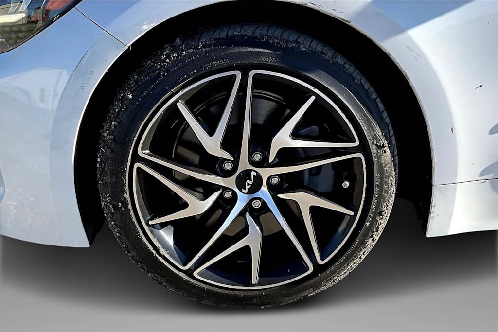 Thumbnail: 2022 Kia Stinger - 6