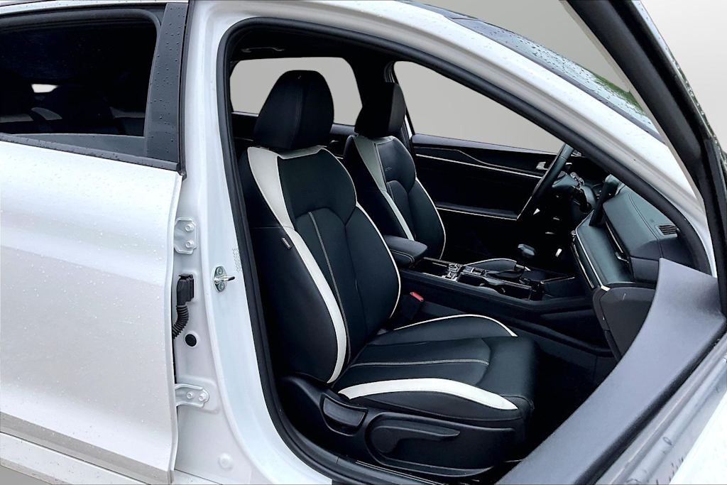 Thumbnail: 2025 Kia K5 - 9