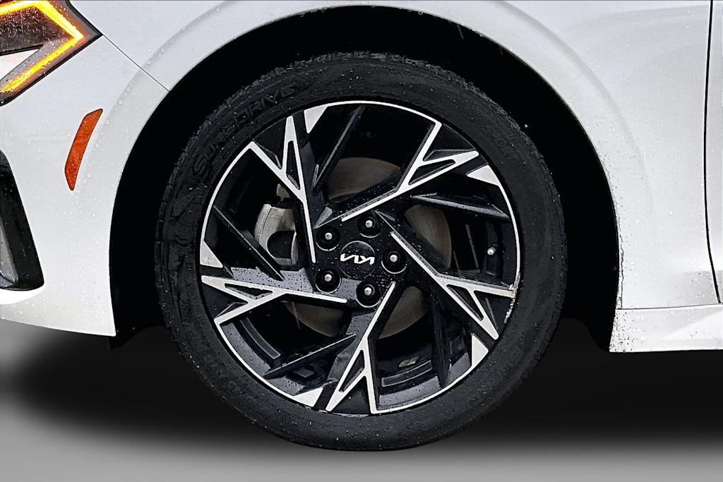 Thumbnail: 2025 Kia K5 - 5