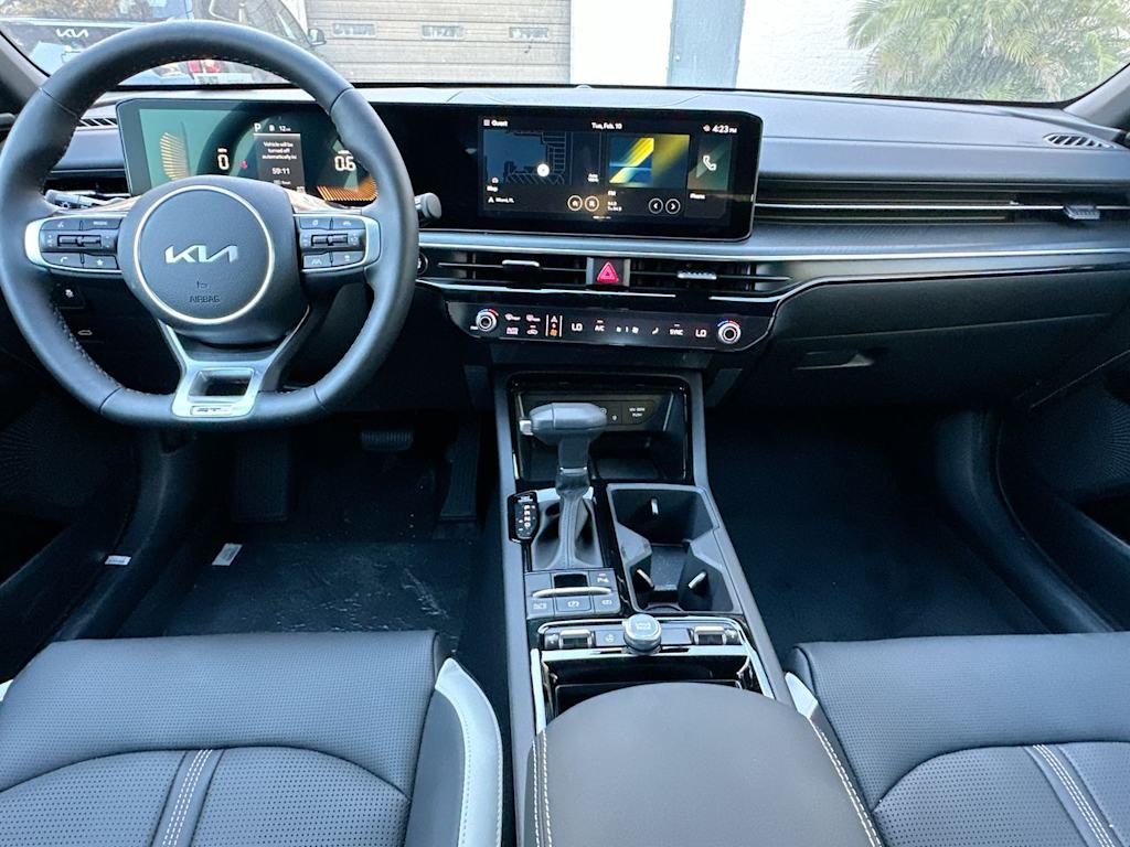 Thumbnail: 2025 Kia K5 - 14