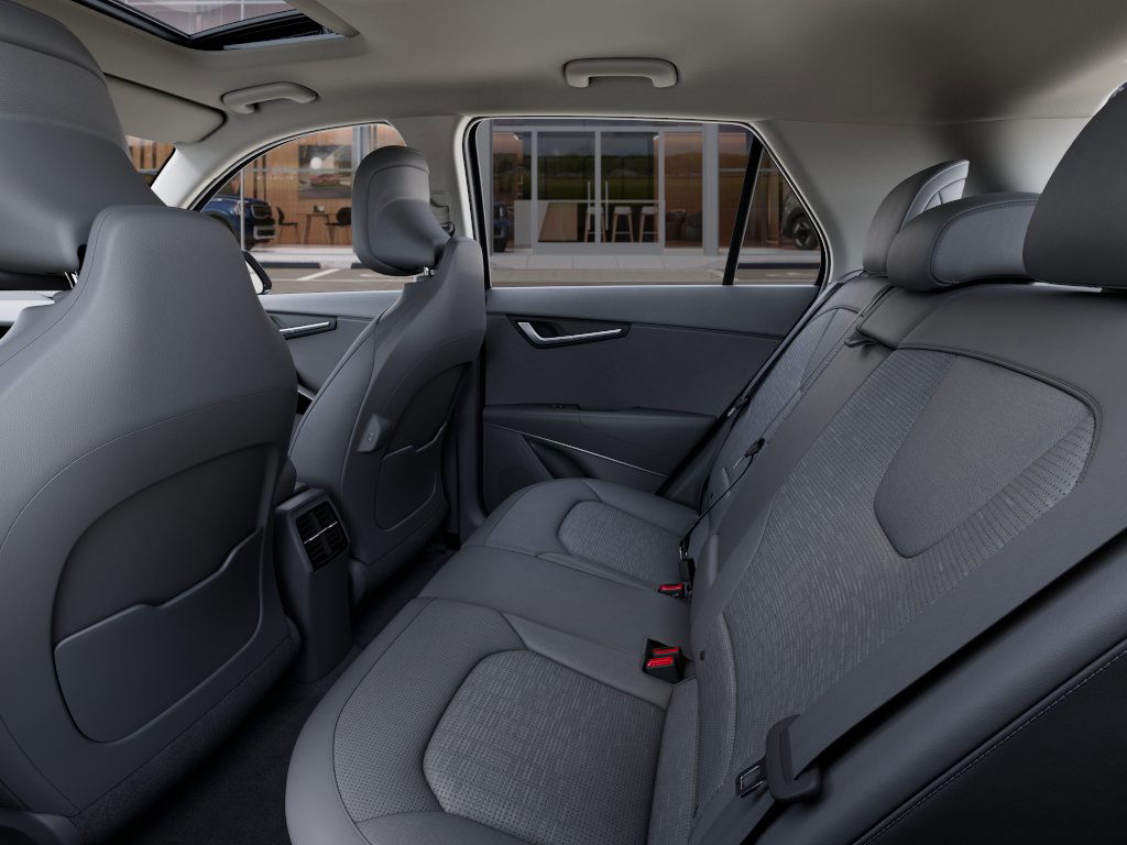 Thumbnail: 2025 Kia Niro - 21