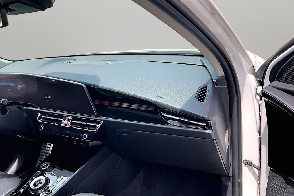 Thumbnail: 2024 Kia Niro - 19