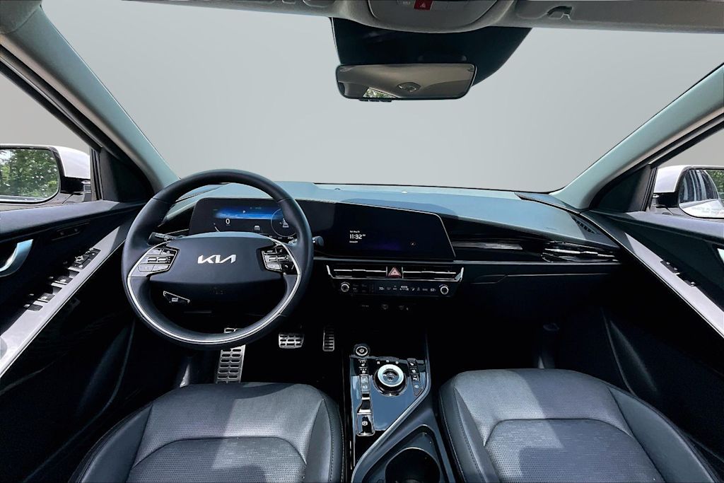 Thumbnail: 2024 Kia Niro - 11