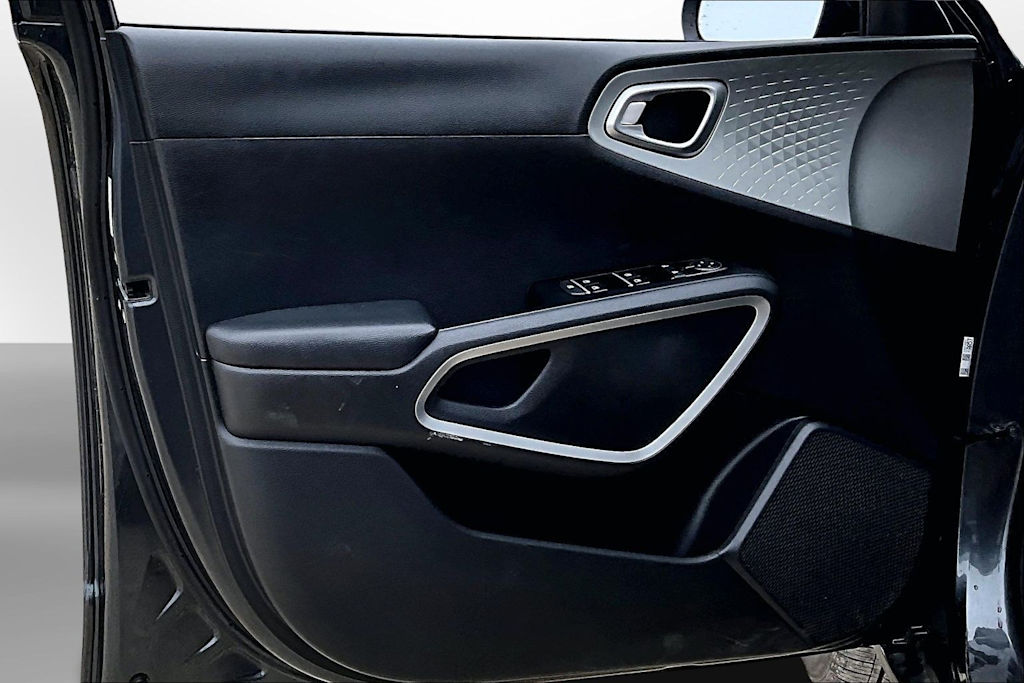 Thumbnail: 2021 Kia Soul - 21